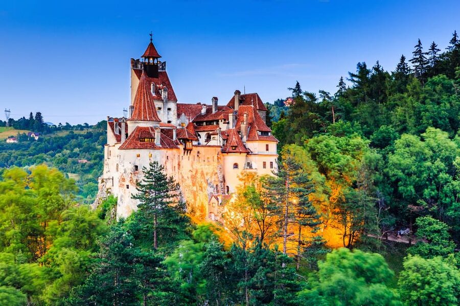 Bucharest: Peles Castle, Bran Castle, & Brasov Full-Day Tour - Peles Castle: Romania’s royal showpiece