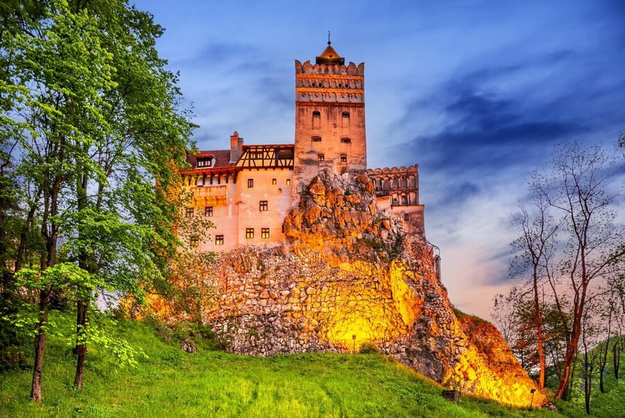 Bucharest : Peles Castle, Dracula's Castle & Brasov Day Trip - The two-hour ride toward Sinaia