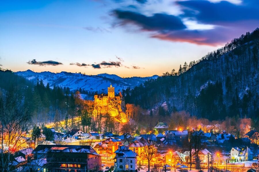Bucharest : Peles Castle, Dracula's Castle & Brasov Day Trip - Peles Castle and the royal side of Romania