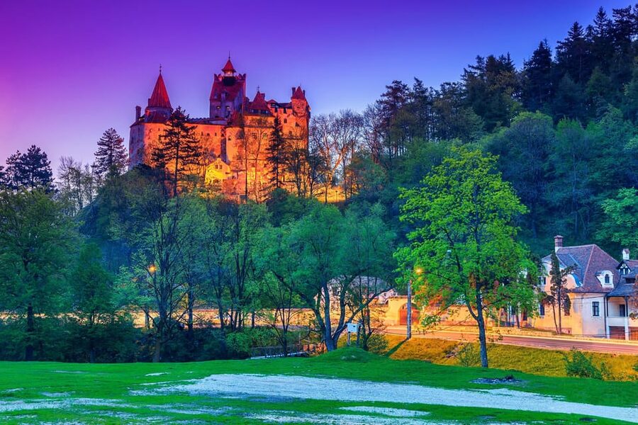 Bucharest: Peles & Dracula's Castle and Brasov Full-Day Trip - Key points at a glance