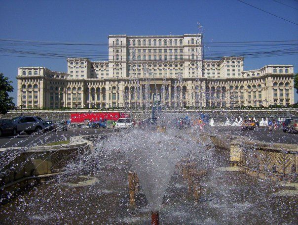 Bucharest: Private City Tour Guided Experience - A private minivan changes the pace