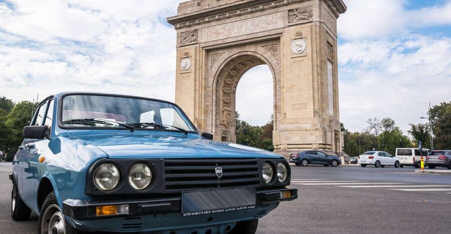 Bucharest: Private Communist Tour in a Romanian Vintage Car - Fountains, grand avenues, and the city built for display
