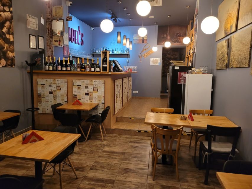Bucharest: Private Wine Tasting Experience - Five Romanian wines, from white to red
