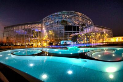 Therme Bucharest Spa Day with Luxury Transfer
