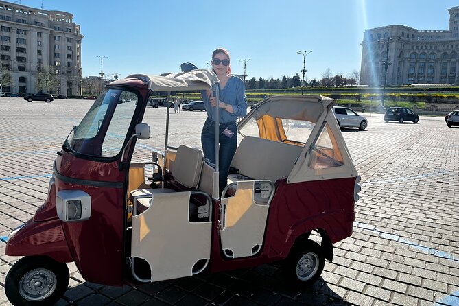 Bucharest Tuk Tuk city tour - The Palace of Parliament and Piața Unirii
