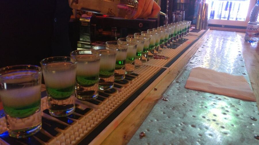 Bucharest: Weekend Pub Crawl - Four or five venues, four or five different moods