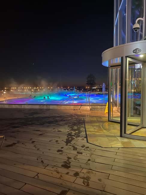 Bucuresti: Bucuresti Therme Transfer and Full-Day Access - Galaxy: the active side of Therme