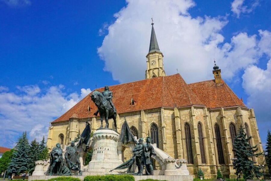 Cluj : Private Walking Tour with A Guide ( Private Tour ) - Three hours for orientation, eight hours for a fuller day