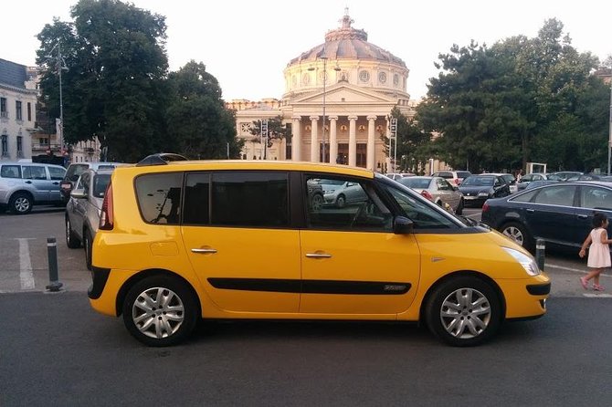 Day Trip from Bucharest to Dracula Castle, Brasov and Peles Castle Sinaia - Leaving Bucharest early for Sinaia