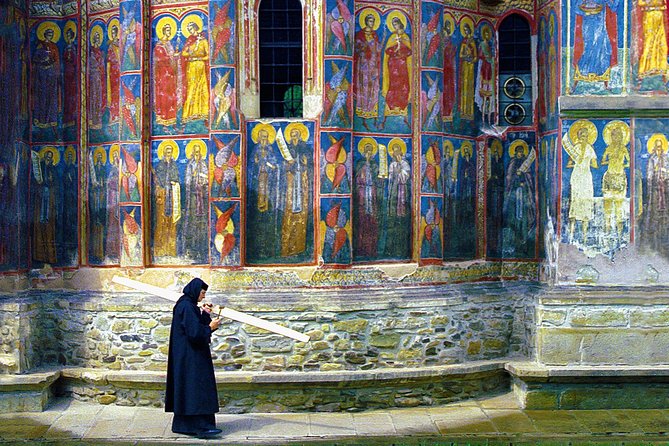 Day trip from Iasi to the UNESCO Painted Monasteries in Bucovina - Moldovita and the church as a picture book