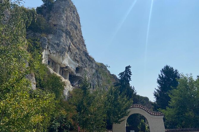Day Trip to Bulgaria and Veliko Tarnovo from Bucharest - Leaving Bucharest for Bulgaria