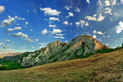 Discover Apuseni Mountains – Scarita Summit,Sipote Waterfall and Dumesti Village
