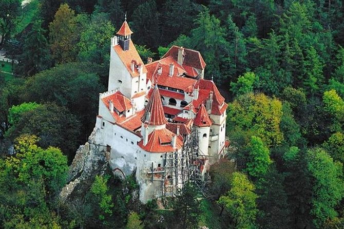 Dracula and Peles Castles Premium Tour with Hotel pick-up - Peles Castle: Romania’s royal showpiece