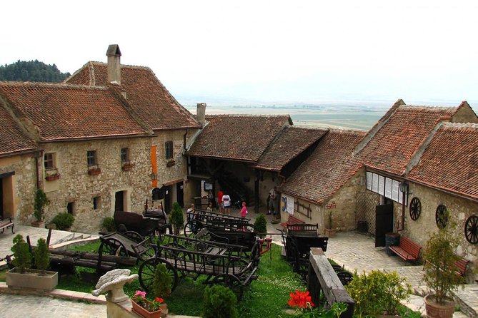 Dracula Castle, Peles Castle and Rasnov Fortress from Brasov - Who will enjoy this day trip most