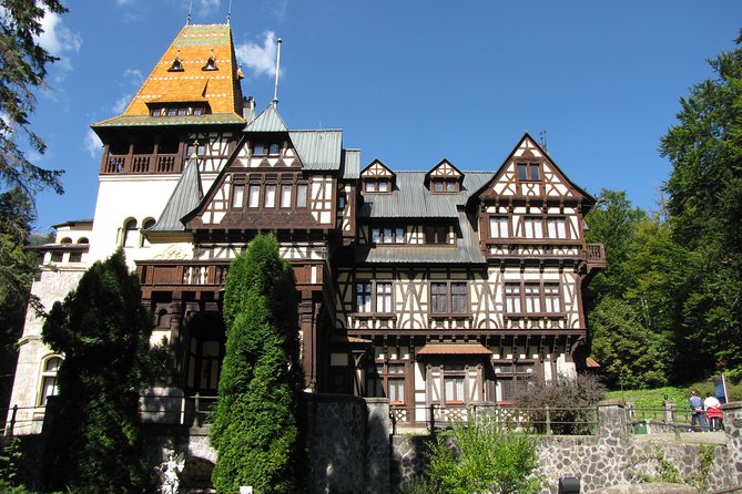 DRACULA CITY BREAK Bran Castle, Peles Castle Sinaia, Brasov City - Transport, group size, and daily pace