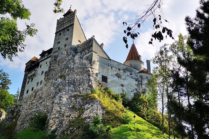 Dracula Private Tour - Leaving Bucharest from Calea Victoriei