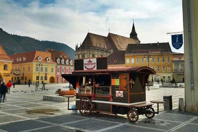 Dracula's Castle, Peles Castle and old town Brasov from Bucharest - The guide can make or break the day