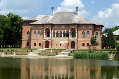 Dracula’s Tomb and Mogosoaia Palace, Private Tour from Bucharest