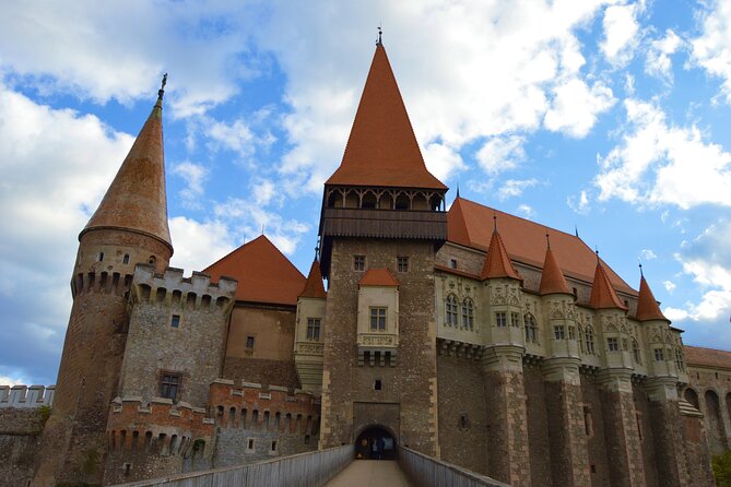 Exclusive Tour: Corvin Castle, Alba Iulia and traditional villages from Sibiu - Inside Corvin Castle: towers, legends, and stairs