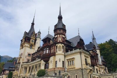 Executive Dracula Day Trip – See Bran & Peles Castle, Brasov from Bucharest