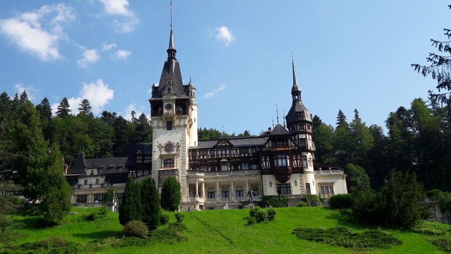 From Brasov 3 castles : Peles , Bran , Cantacuzino - Final verdict: book it for the contrast