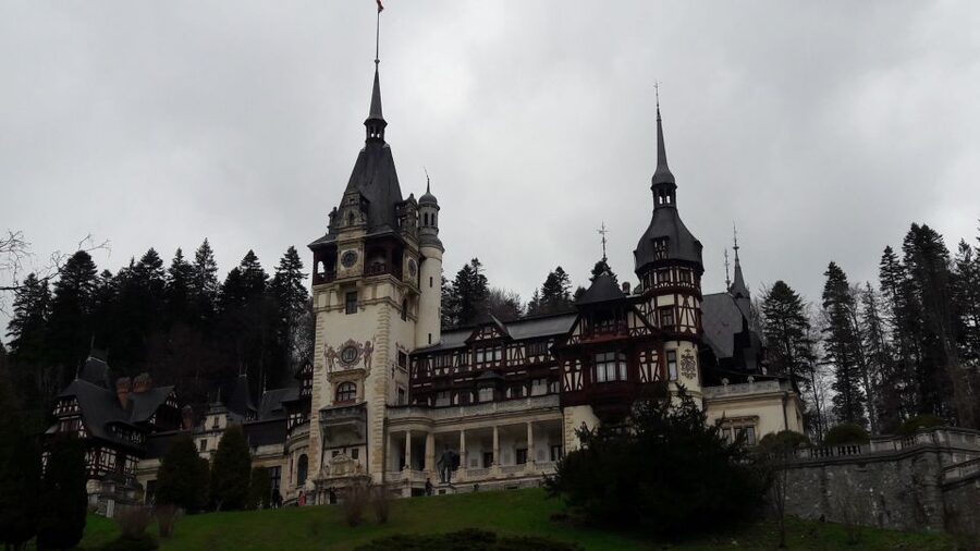From Brasov: Peles Castle, Bran Castle & Cantacuzino Castle - Should you book it?