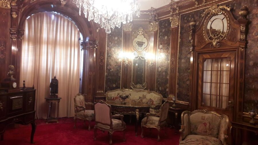 From Brasov: Peles Castle, Bran Castle & Cantacuzino Castle - Peleș Castle: Romania’s grand royal showpiece