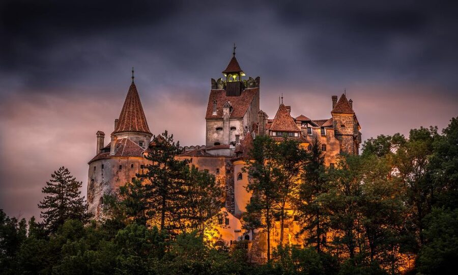From Bucharest: Day Trip to Dracula and Peles Castle - Why this Bucharest day trip works