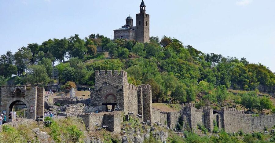 From Bucharest: Day Trip to Medieval Marvels of Bulgaria - Who will enjoy this Bulgarian day trip