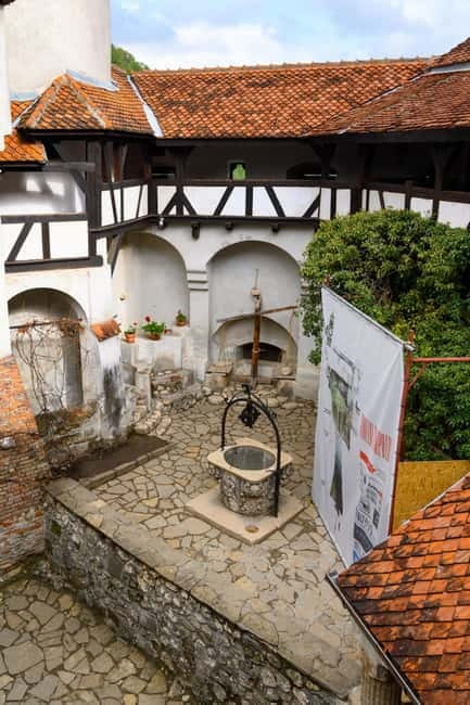 From Bucharest: Dracula's castle, Peles Castle and Brasov - Bran Castle and the Vlad the Impaler story