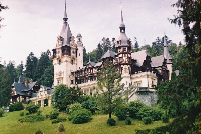 From Bucharest: Dracula's Castle, Peles Castle and Brasov Old Town Full Day Tour - Bran Castle: the Dracula stop with a real past