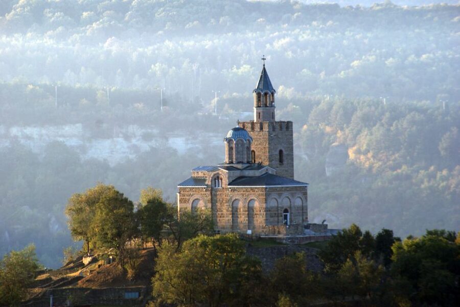 From Bucharest: Small Group Day Trip to Medieval Bulgaria - Climbing Tsarevets Hill