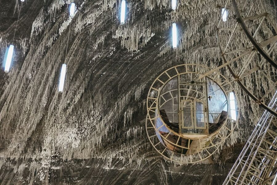 From Cluj: Turda Salt Mine, Gorge, and Remetea Full-Day Trip - Walking through Turda Gorge