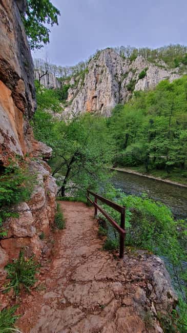 From Oradea: Gorges of Crisul Repede River - The Return Trail and Vadu Crisului Falls