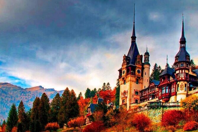Full-Day Private Tour to Sinaia, Bran and Brasov from Bucharest - Peles Castle and Pelisor in Sinaia