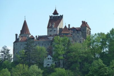 Guided visit in Spanish to the Castle of Dracula in Bran (native Spanish guide).