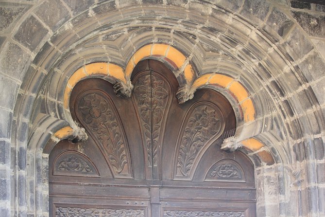 Guided visit in Spanish to the medieval center of Brasov (native Spanish guide). - Sforii Street and Republicii Street