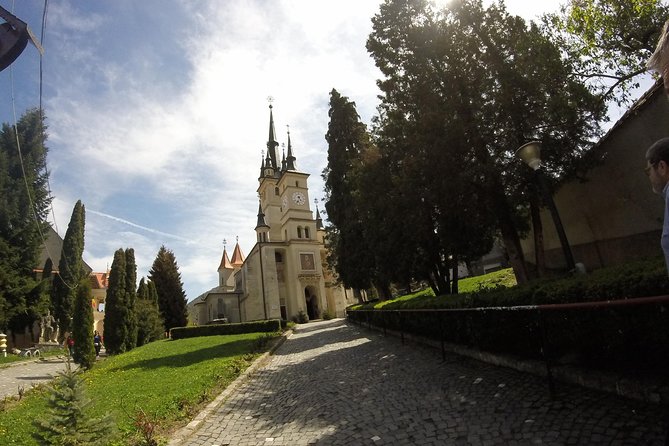 Guided visit in Spanish to the medieval center of Brasov (native Spanish guide). - Who will enjoy this Spanish-language Brasov walk?