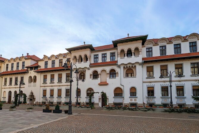 Half-Day Private Food and Wine Walking Tour Oradea Romania - Craft beer and Hungarian flavors at Tiltott Csíki Söröző