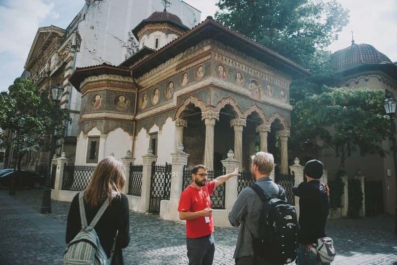 Hidden Bucharest: Discover Secrets of the Old Town - A small alley and Bucharest’s own Lady Liberty
