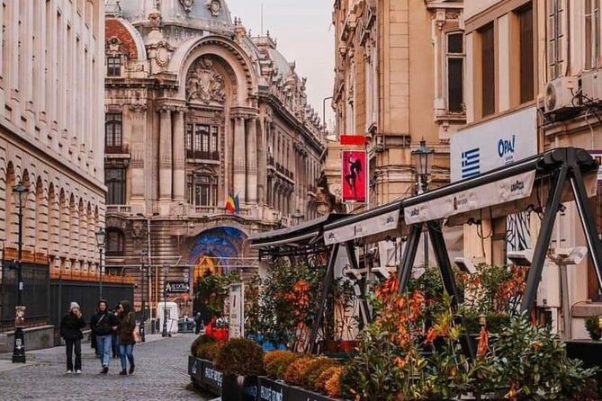 Highlights of Bucharest 4h private Tour - Triumph Arch and the city’s grand scale