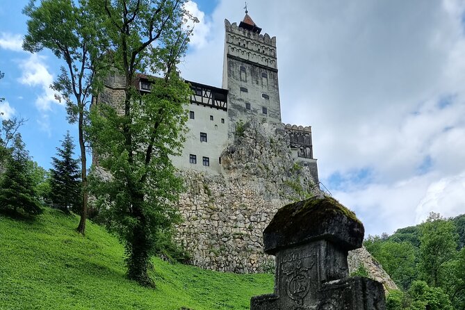 Legends & Stories from Transylvania -2 Castles & Brasov Old Town - Bran Castle and the Dracula question