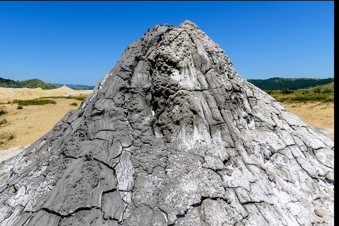 Muddy Volcanoes & Salt Mine - Private Tour - Who should book this experience?