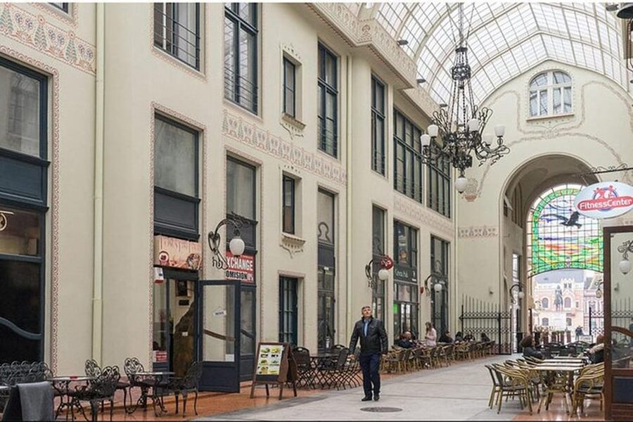 Oradea city tour - Why Oradea works so well for an architecture walk