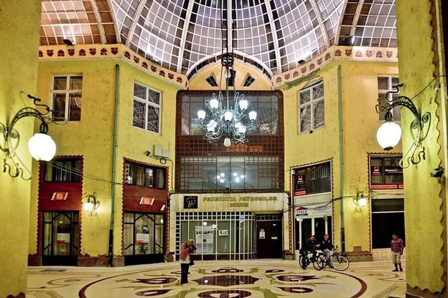Oradea city tour - Guide quality and private-group value