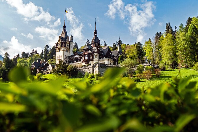 Peles & Cantacuzino Castles: Gourmet Wine & Cultural Day trip - Sinaia Monastery and a quieter pause