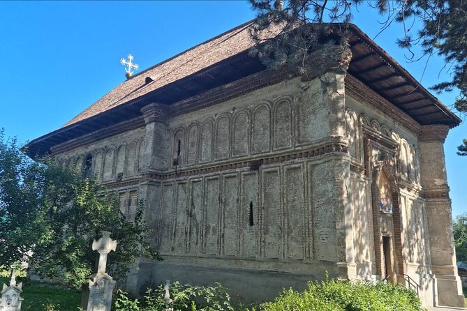 Princely Court of Târgoviște and Curtea de Argeș Monastery - What the private vehicle adds to the day