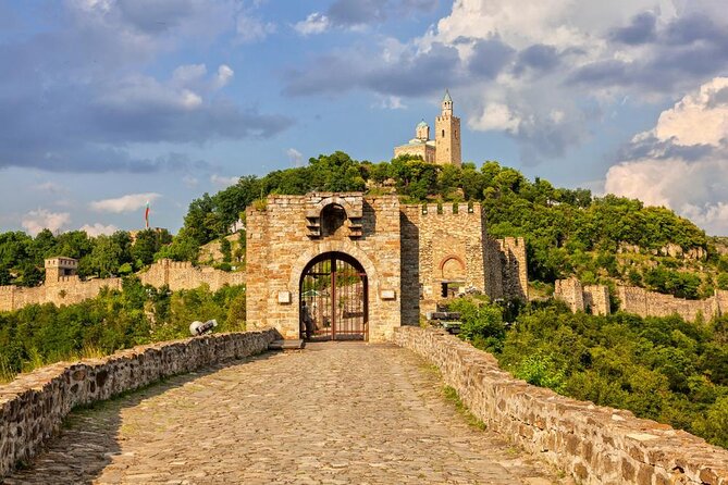 Private Day Trip to Bulgaria and Veliko Tarnovo from Bucharest - Key points to know before booking