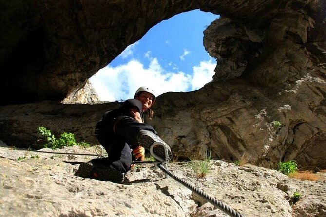 Private Hiking OR Climbing Experience in beaufitul gorges - Forty minutes back on foot