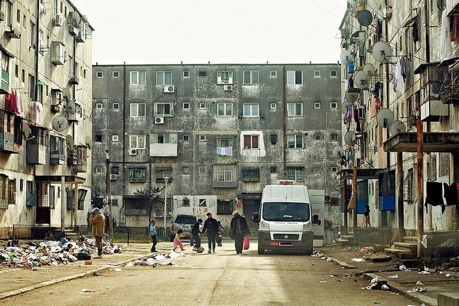 Private: RedPatrol Bucharest Contrasts Tour in a Vintage Car - Drumul Taberei and everyday communist housing